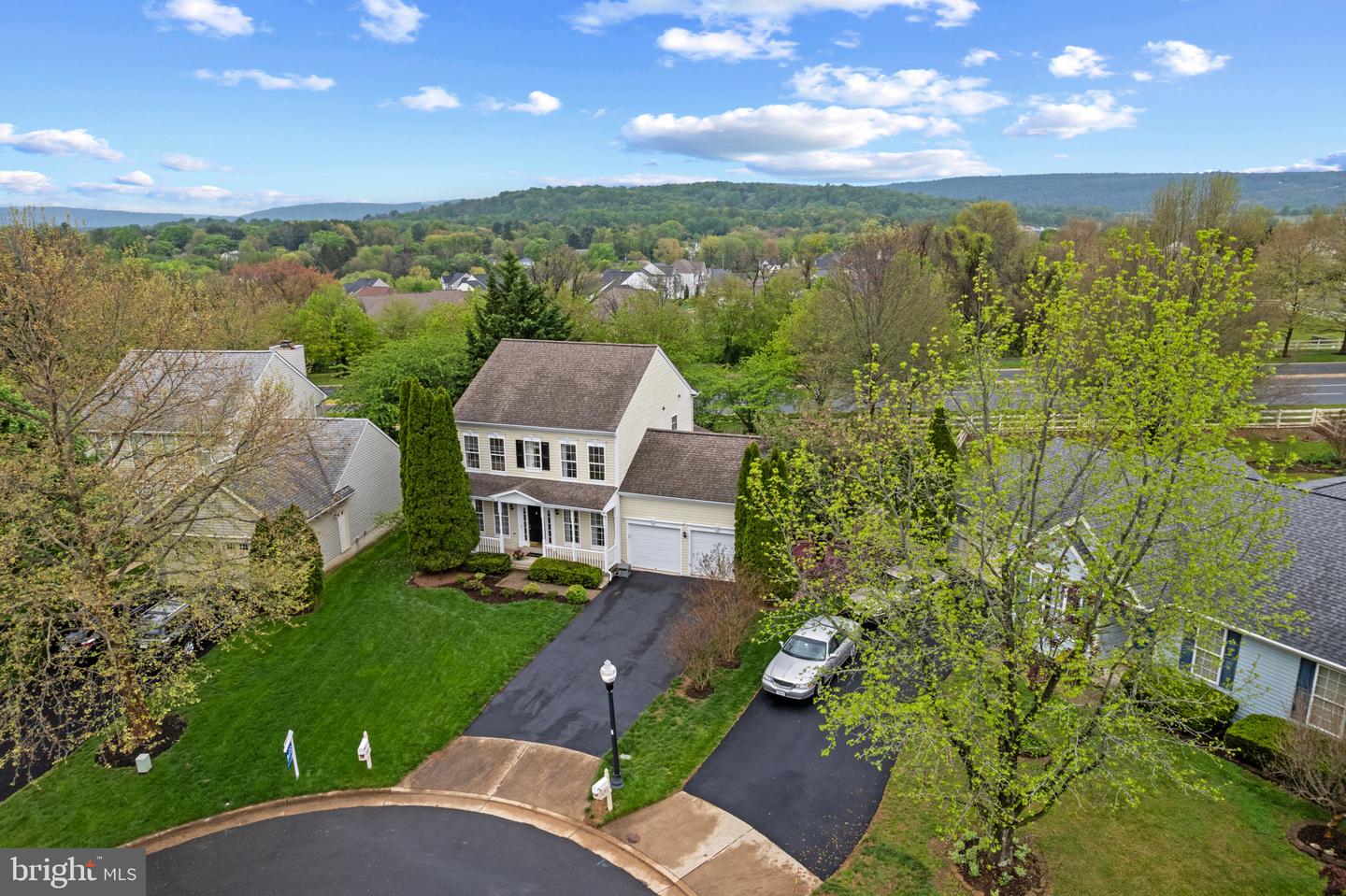 17301 CEDAR BLUFF CT, ROUND HILL, Virginia 20141, 4 Bedrooms Bedrooms, ,3 BathroomsBathrooms,Residential,For sale,17301 CEDAR BLUFF CT,VALO2094280 MLS # VALO2094280