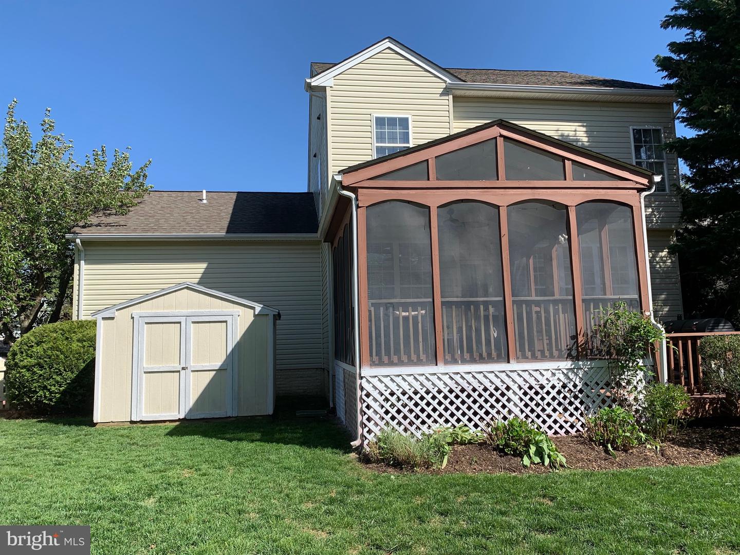 17301 CEDAR BLUFF CT, ROUND HILL, Virginia 20141, 4 Bedrooms Bedrooms, ,3 BathroomsBathrooms,Residential,For sale,17301 CEDAR BLUFF CT,VALO2094280 MLS # VALO2094280