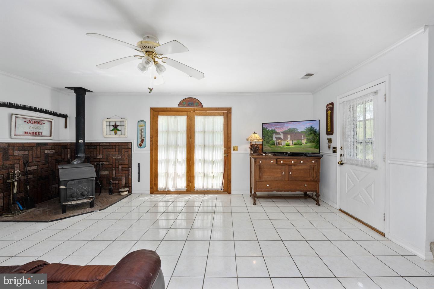 866 TRUSLOW RD, FREDERICKSBURG, Virginia 22406, 3 Bedrooms Bedrooms, ,2 BathroomsBathrooms,Residential,For sale,866 TRUSLOW RD,VAST2037932 MLS # VAST2037932