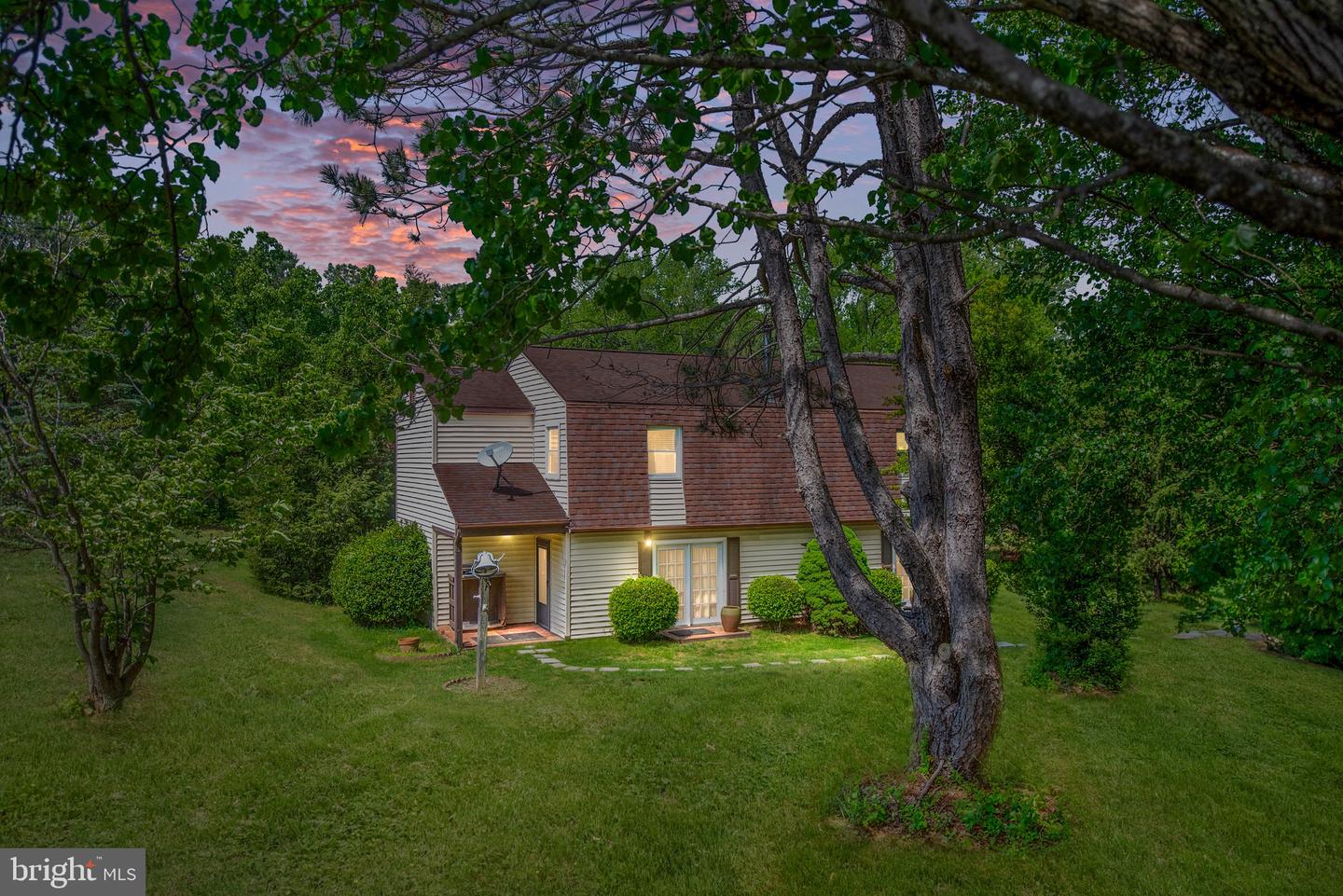 866 TRUSLOW RD, FREDERICKSBURG, Virginia 22406, 3 Bedrooms Bedrooms, ,2 BathroomsBathrooms,Residential,For sale,866 TRUSLOW RD,VAST2037932 MLS # VAST2037932
