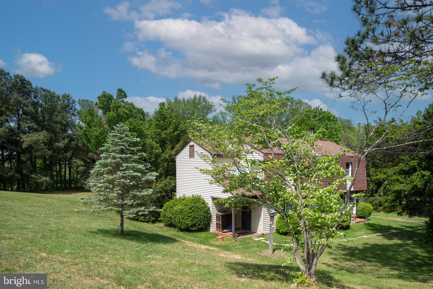 866 TRUSLOW RD, FREDERICKSBURG, Virginia 22406, 3 Bedrooms Bedrooms, ,2 BathroomsBathrooms,Residential,For sale,866 TRUSLOW RD,VAST2037932 MLS # VAST2037932