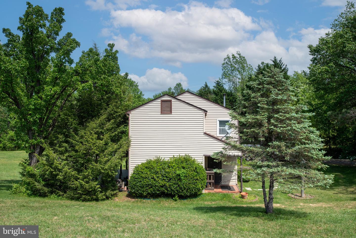 866 TRUSLOW RD, FREDERICKSBURG, Virginia 22406, 3 Bedrooms Bedrooms, ,2 BathroomsBathrooms,Residential,For sale,866 TRUSLOW RD,VAST2037932 MLS # VAST2037932