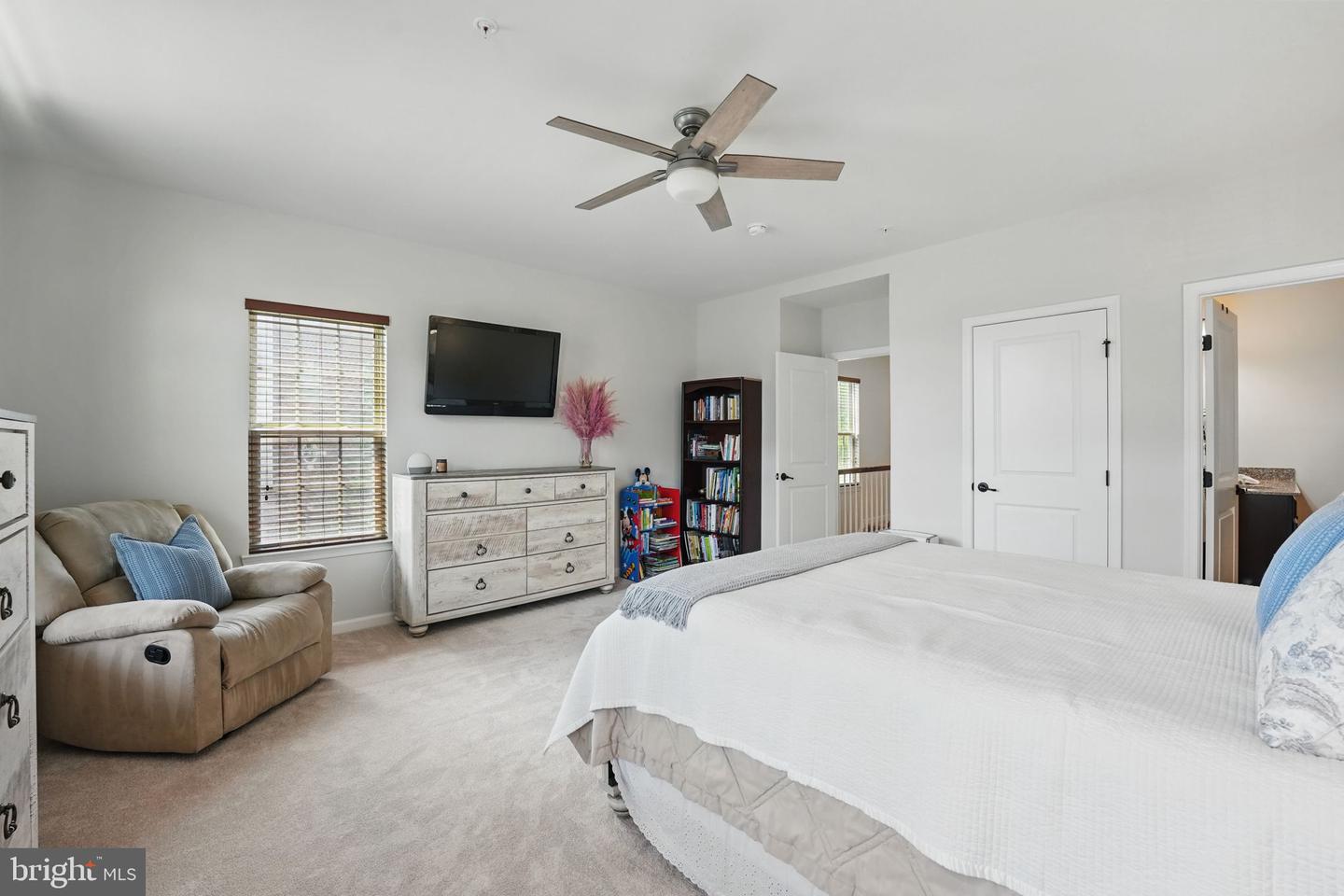 42250 TACKROOM TER, ALDIE, Virginia 20105, 3 Bedrooms Bedrooms, ,2 BathroomsBathrooms,Residential,For sale,42250 TACKROOM TER,VALO2094180 MLS # VALO2094180