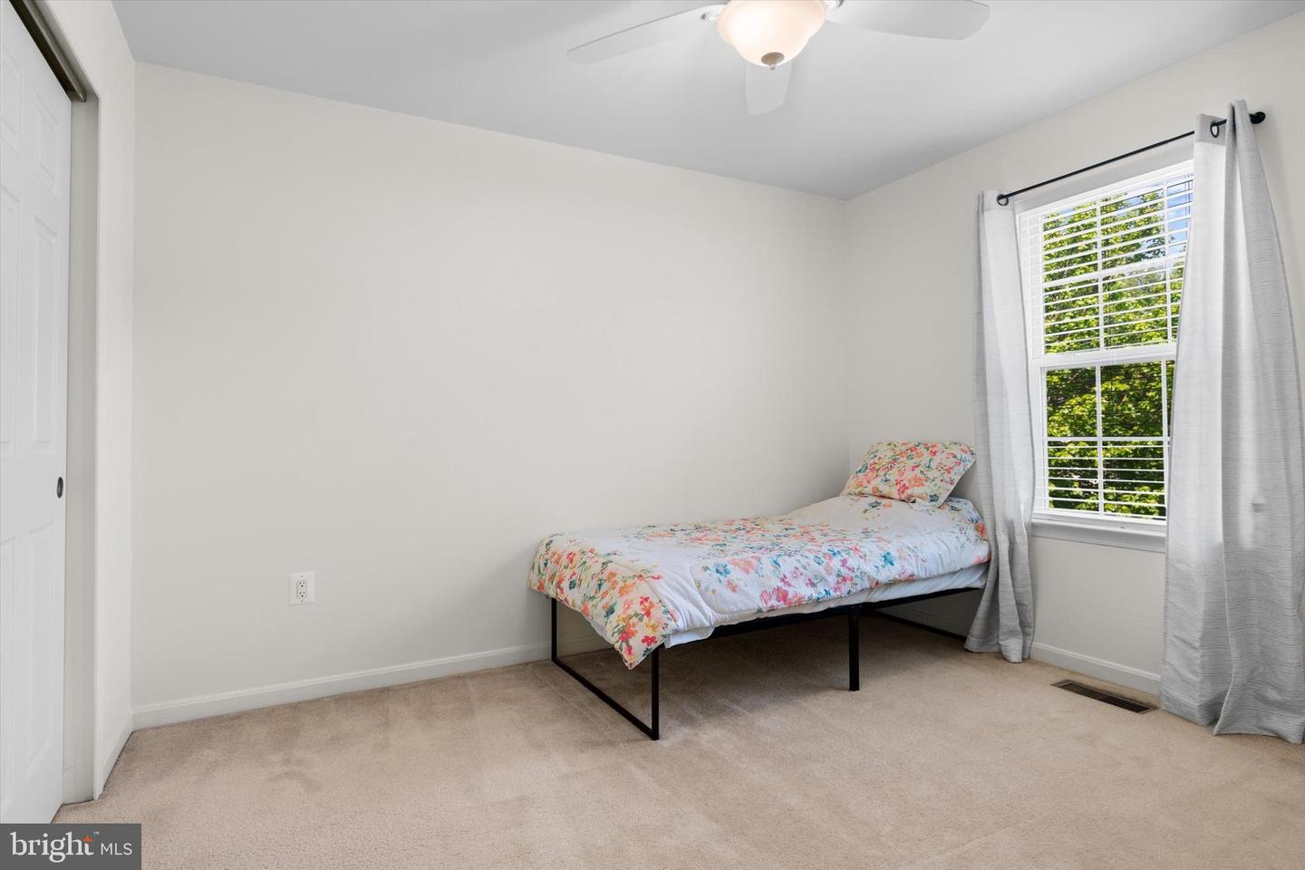 5164 CHARLES EWELL LN, WOODBRIDGE, Virginia 22193, 5 Bedrooms Bedrooms, ,3 BathroomsBathrooms,Residential,For sale,5164 CHARLES EWELL LN,VAPW2092262 MLS # VAPW2092262