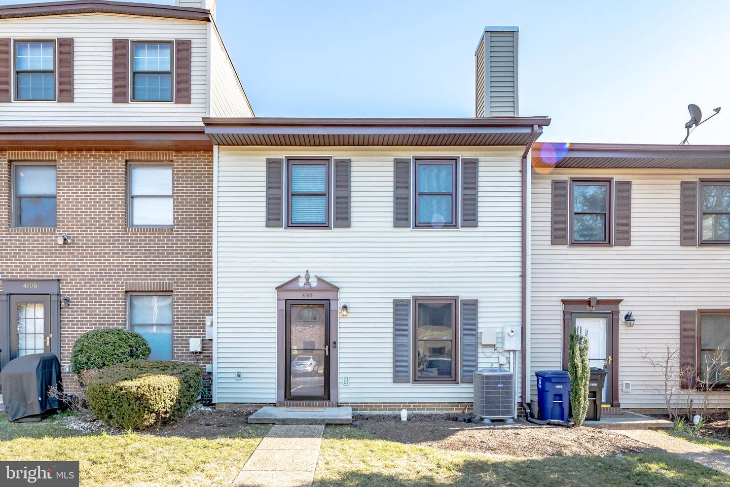 4103 11TH PL N, ARLINGTON, Virginia 22201, 2 Bedrooms Bedrooms, ,2 BathroomsBathrooms,Residential,For sale,4103 11TH PL N,VAAR2056184 MLS # VAAR2056184