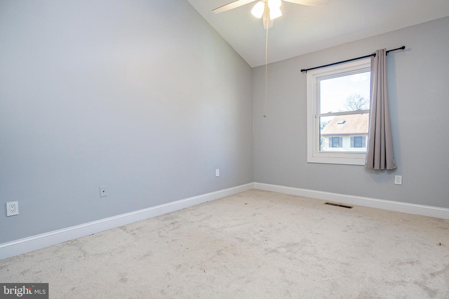 4103 11TH PL N, ARLINGTON, Virginia 22201, 2 Bedrooms Bedrooms, ,2 BathroomsBathrooms,Residential,For sale,4103 11TH PL N,VAAR2056184 MLS # VAAR2056184