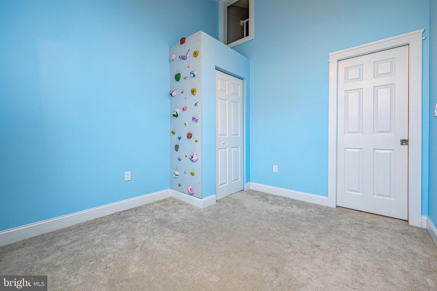 4103 11TH PL N, ARLINGTON, Virginia 22201, 2 Bedrooms Bedrooms, ,2 BathroomsBathrooms,Residential,For sale,4103 11TH PL N,VAAR2056184 MLS # VAAR2056184