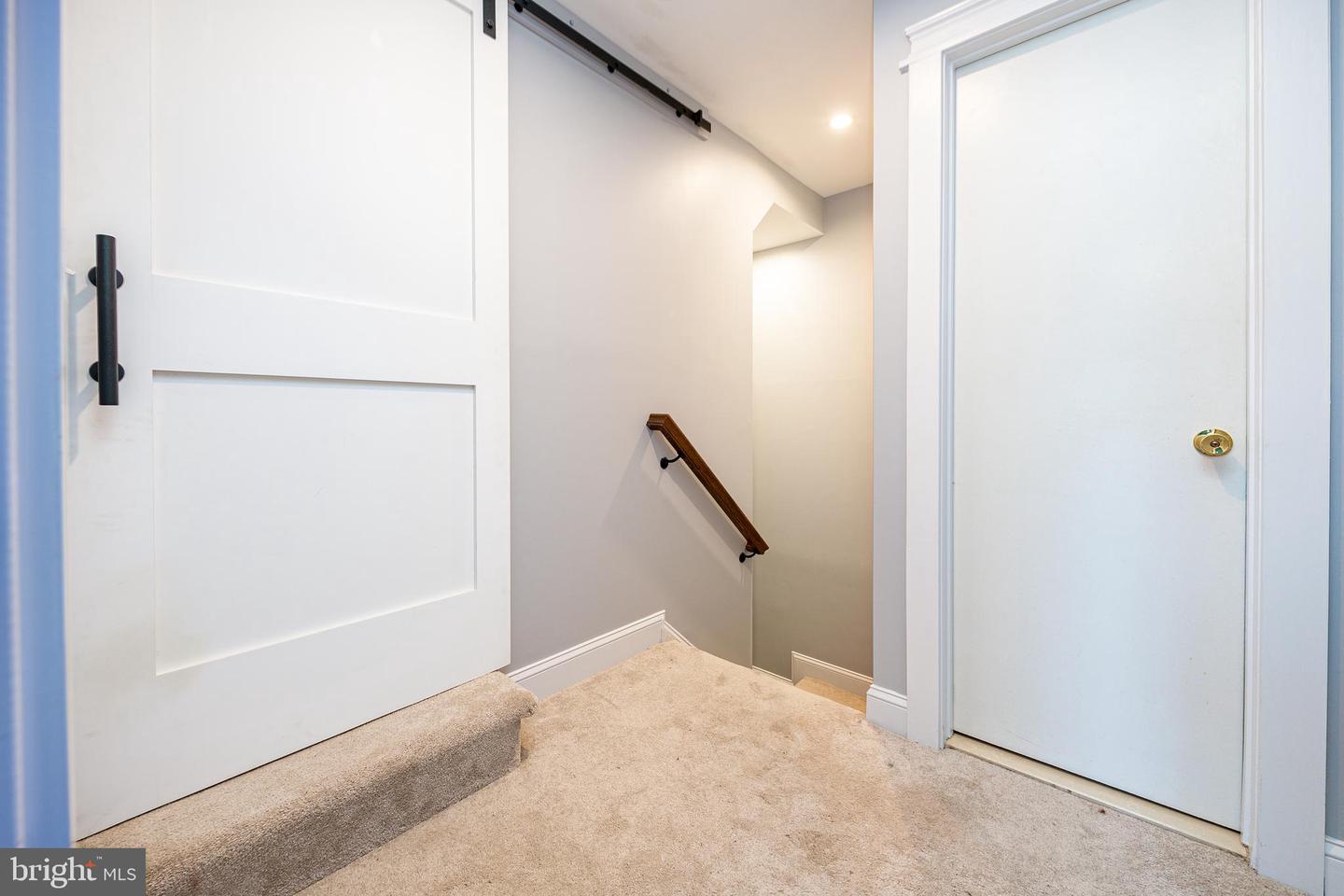 4103 11TH PL N, ARLINGTON, Virginia 22201, 2 Bedrooms Bedrooms, ,2 BathroomsBathrooms,Residential,For sale,4103 11TH PL N,VAAR2056184 MLS # VAAR2056184