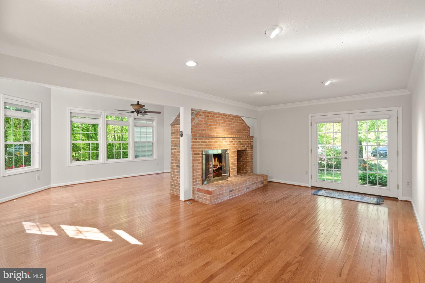 7201 HOPKINS CT, SPRINGFIELD, Virginia 22153, 4 Bedrooms Bedrooms, ,2 BathroomsBathrooms,Residential,For sale,7201 HOPKINS CT,VAFX2235106 MLS # VAFX2235106