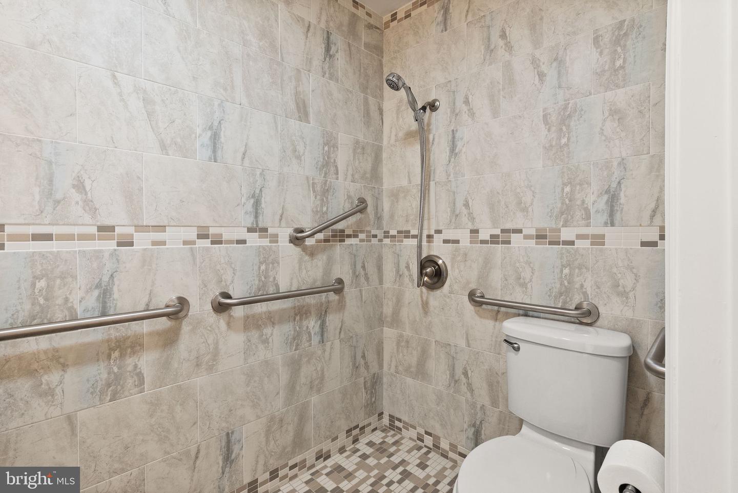 7201 HOPKINS CT, SPRINGFIELD, Virginia 22153, 4 Bedrooms Bedrooms, ,2 BathroomsBathrooms,Residential,For sale,7201 HOPKINS CT,VAFX2235106 MLS # VAFX2235106