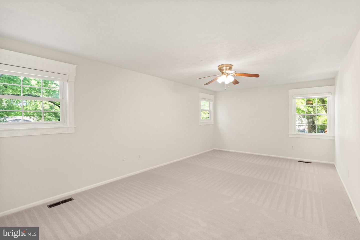7201 HOPKINS CT, SPRINGFIELD, Virginia 22153, 4 Bedrooms Bedrooms, ,2 BathroomsBathrooms,Residential,For sale,7201 HOPKINS CT,VAFX2235106 MLS # VAFX2235106