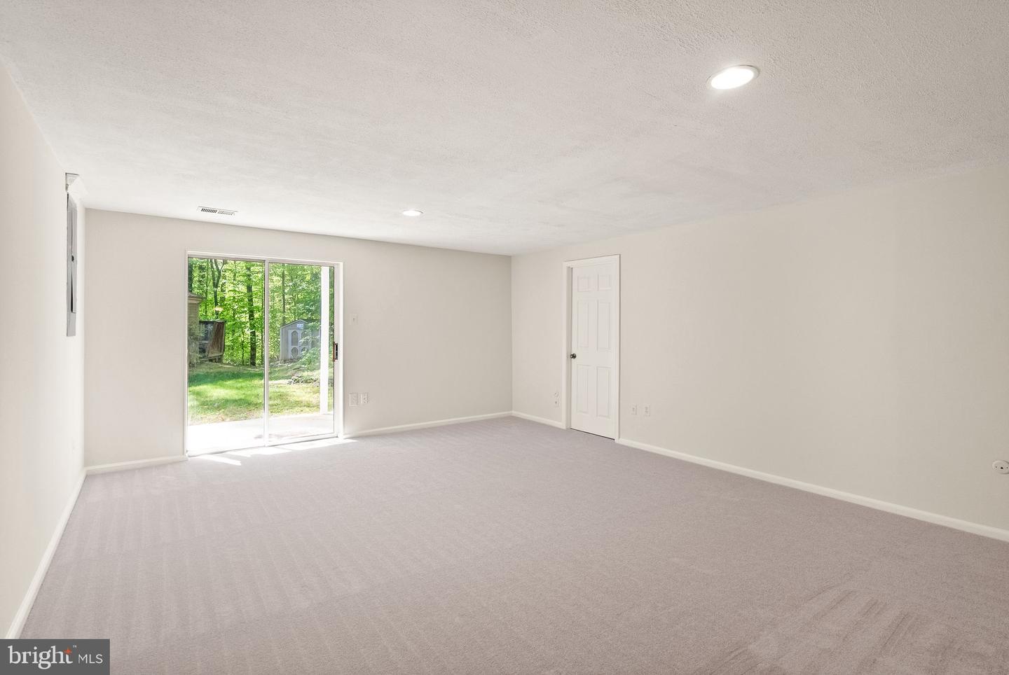 7201 HOPKINS CT, SPRINGFIELD, Virginia 22153, 4 Bedrooms Bedrooms, ,2 BathroomsBathrooms,Residential,For sale,7201 HOPKINS CT,VAFX2235106 MLS # VAFX2235106