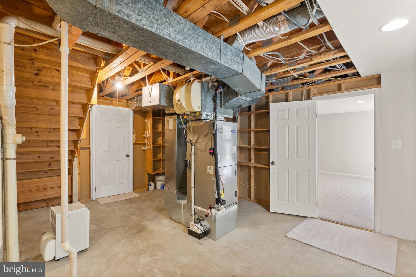 7201 HOPKINS CT, SPRINGFIELD, Virginia 22153, 4 Bedrooms Bedrooms, ,2 BathroomsBathrooms,Residential,For sale,7201 HOPKINS CT,VAFX2235106 MLS # VAFX2235106