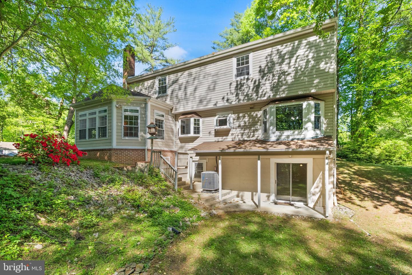 7201 HOPKINS CT, SPRINGFIELD, Virginia 22153, 4 Bedrooms Bedrooms, ,2 BathroomsBathrooms,Residential,For sale,7201 HOPKINS CT,VAFX2235106 MLS # VAFX2235106