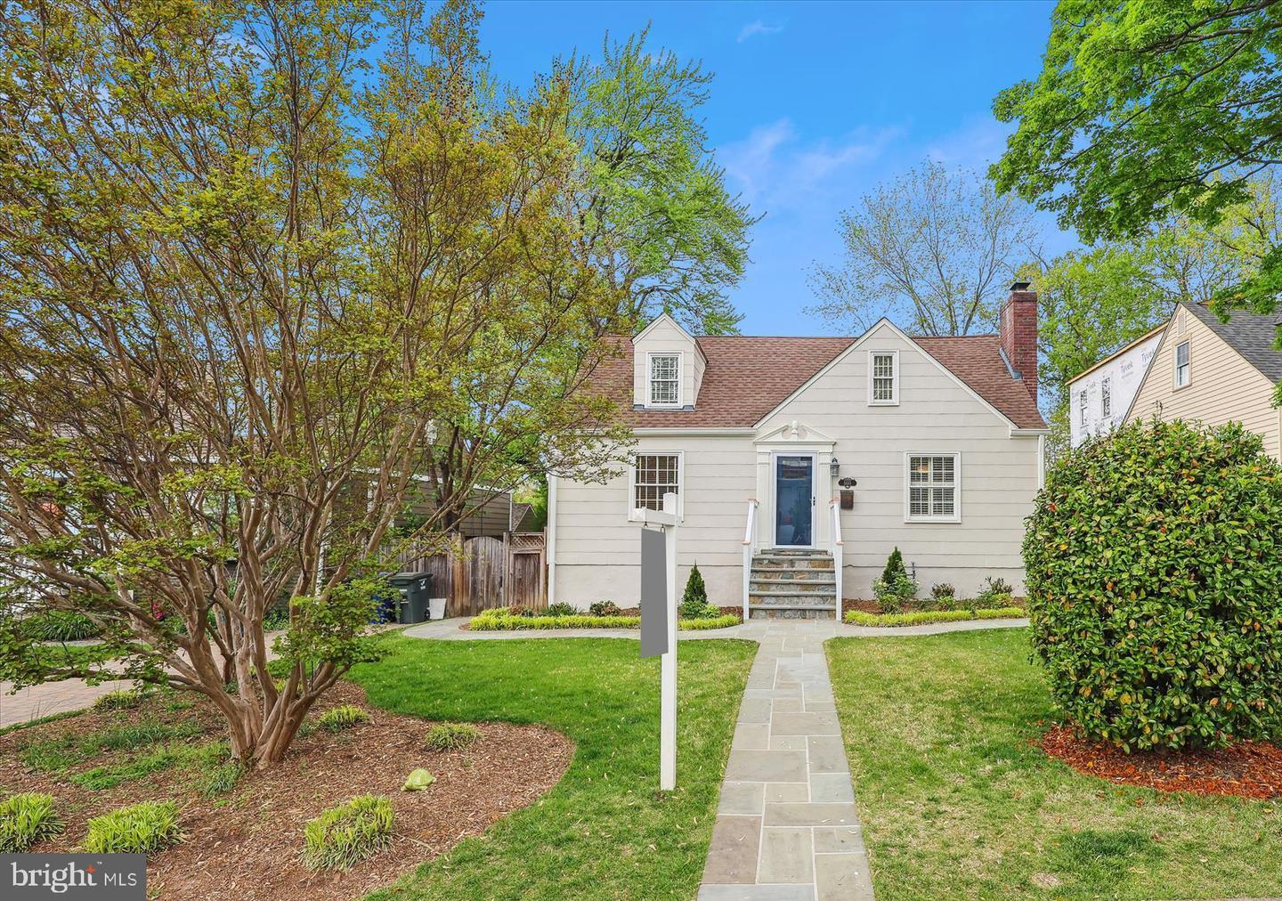 5133 25TH PL N, ARLINGTON, Virginia 22207, 4 Bedrooms Bedrooms, ,2 BathroomsBathrooms,Residential,For sale,5133 25TH PL N,VAAR2056214 MLS # VAAR2056214