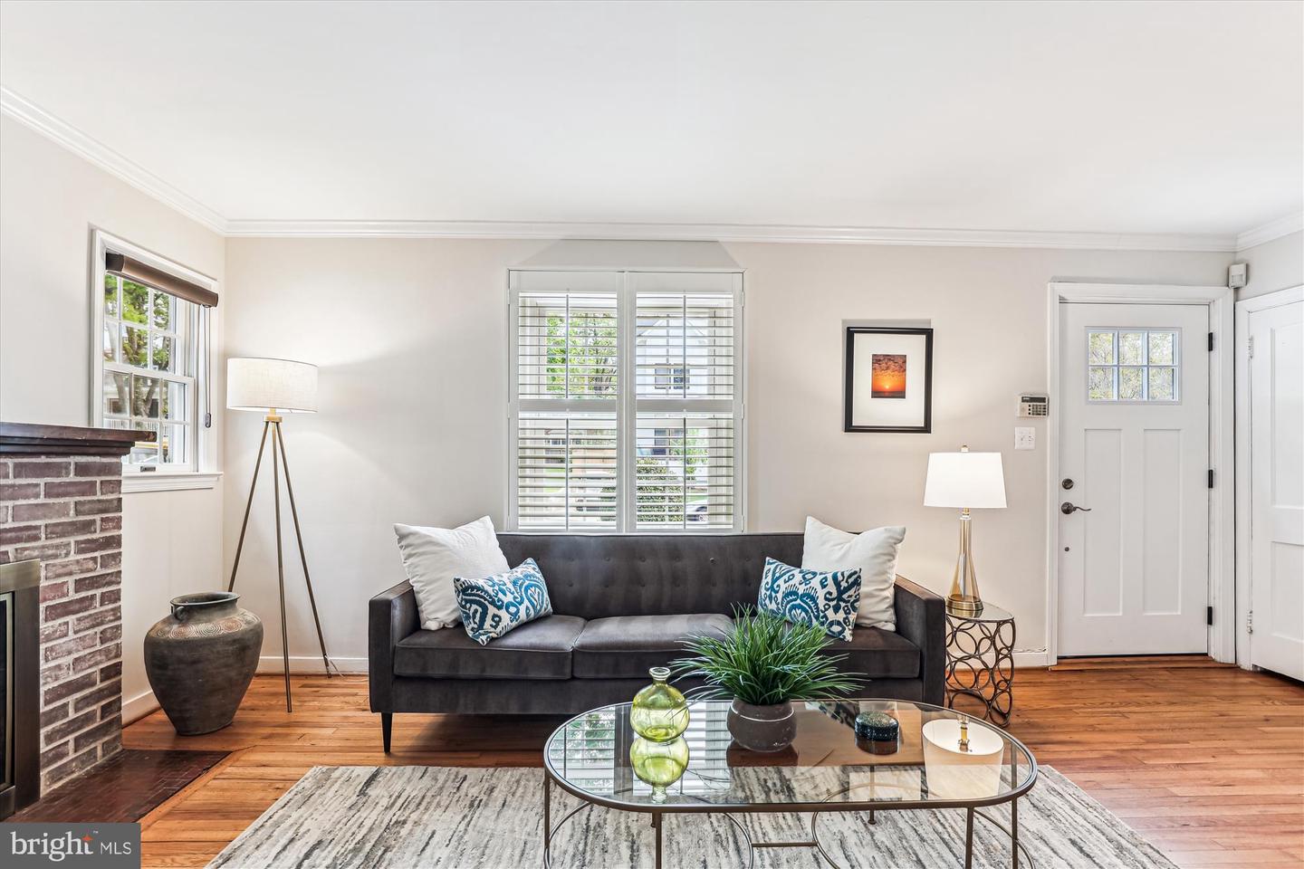 5133 25TH PL N, ARLINGTON, Virginia 22207, 4 Bedrooms Bedrooms, ,2 BathroomsBathrooms,Residential,For sale,5133 25TH PL N,VAAR2056214 MLS # VAAR2056214