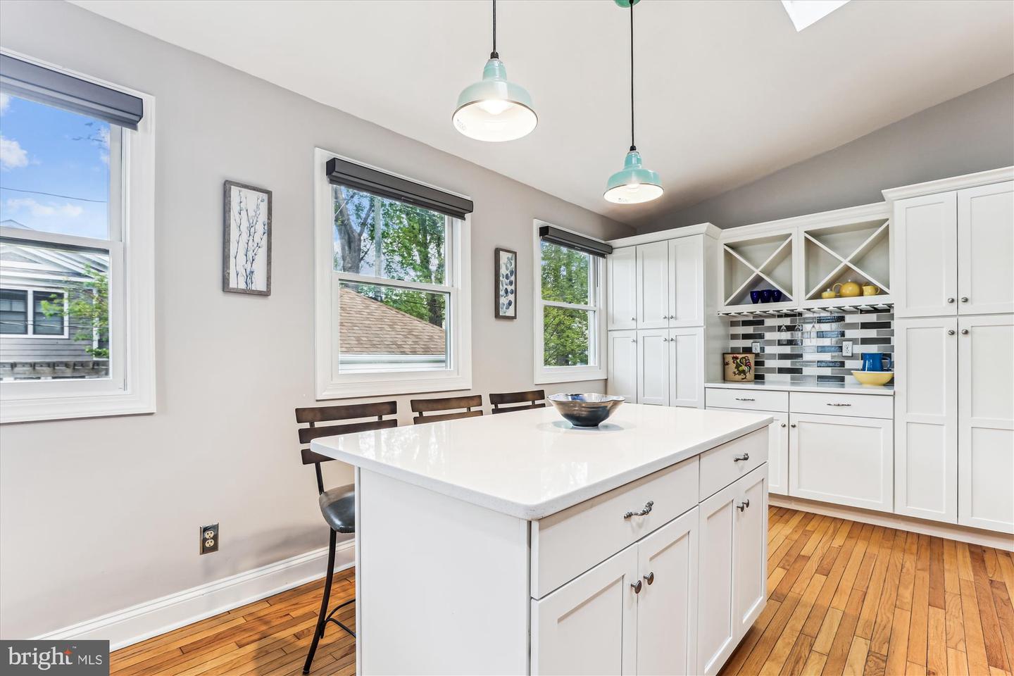 5133 25TH PL N, ARLINGTON, Virginia 22207, 4 Bedrooms Bedrooms, ,2 BathroomsBathrooms,Residential,For sale,5133 25TH PL N,VAAR2056214 MLS # VAAR2056214