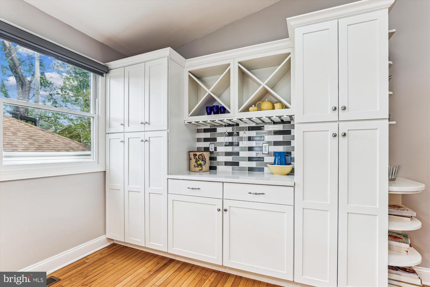 5133 25TH PL N, ARLINGTON, Virginia 22207, 4 Bedrooms Bedrooms, ,2 BathroomsBathrooms,Residential,For sale,5133 25TH PL N,VAAR2056214 MLS # VAAR2056214