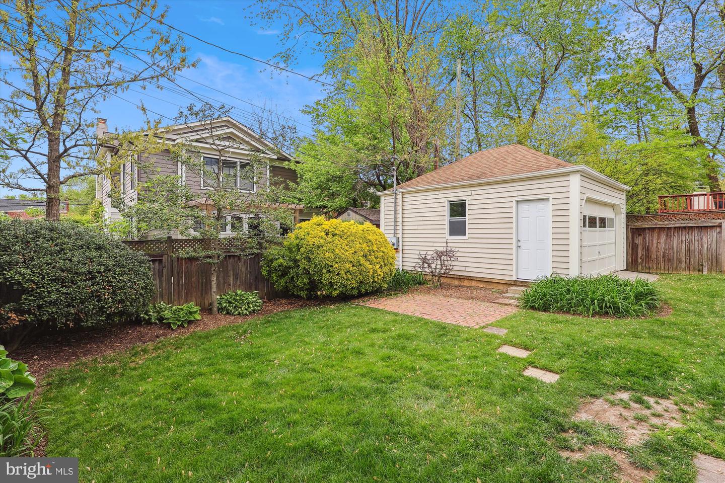5133 25TH PL N, ARLINGTON, Virginia 22207, 4 Bedrooms Bedrooms, ,2 BathroomsBathrooms,Residential,For sale,5133 25TH PL N,VAAR2056214 MLS # VAAR2056214