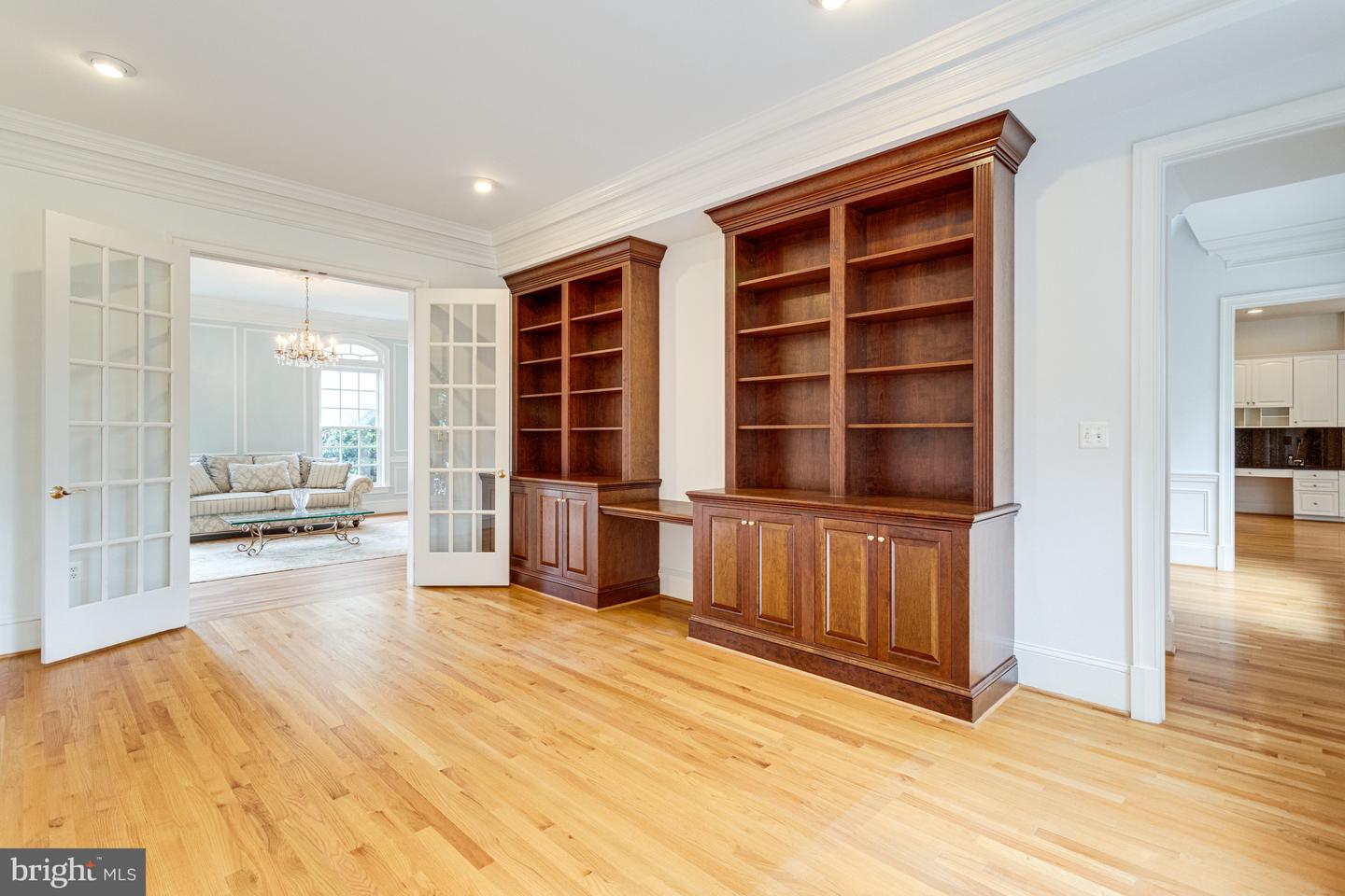1445 HARVEST CROSSING DR, MCLEAN, Virginia 22101, 4 Bedrooms Bedrooms, ,5 BathroomsBathrooms,Residential,For sale,1445 HARVEST CROSSING DR,VAFX2235048 MLS # VAFX2235048
