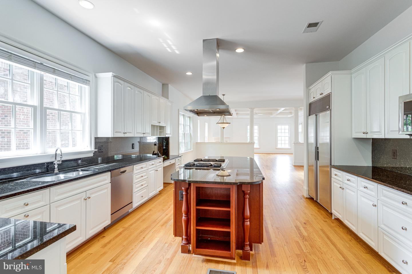 1445 HARVEST CROSSING DR, MCLEAN, Virginia 22101, 4 Bedrooms Bedrooms, ,5 BathroomsBathrooms,Residential,For sale,1445 HARVEST CROSSING DR,VAFX2235048 MLS # VAFX2235048