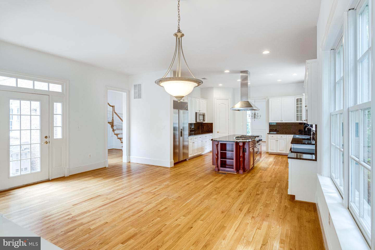 1445 HARVEST CROSSING DR, MCLEAN, Virginia 22101, 4 Bedrooms Bedrooms, ,5 BathroomsBathrooms,Residential,For sale,1445 HARVEST CROSSING DR,VAFX2235048 MLS # VAFX2235048