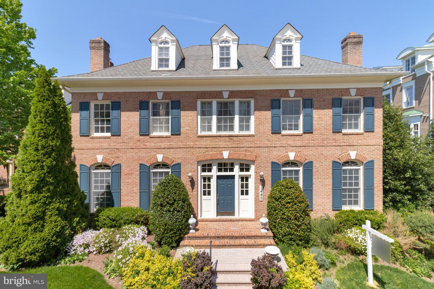 1445 HARVEST CROSSING DR, MCLEAN, Virginia 22101, 4 Bedrooms Bedrooms, ,5 BathroomsBathrooms,Residential,For sale,1445 HARVEST CROSSING DR,VAFX2235048 MLS # VAFX2235048