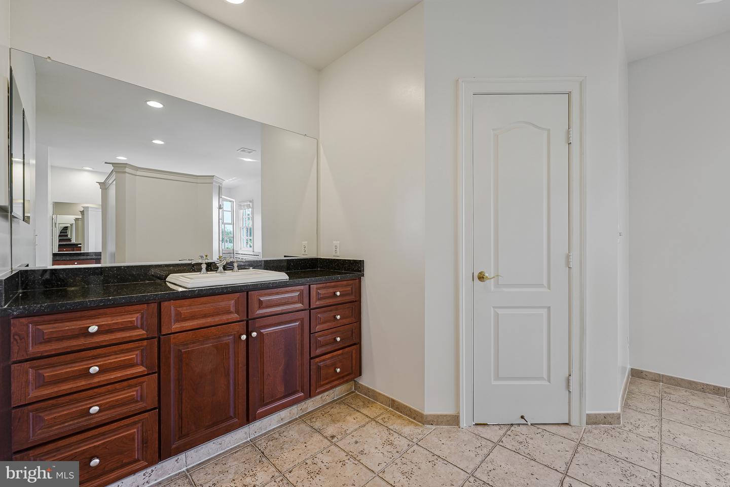 1445 HARVEST CROSSING DR, MCLEAN, Virginia 22101, 4 Bedrooms Bedrooms, ,5 BathroomsBathrooms,Residential,For sale,1445 HARVEST CROSSING DR,VAFX2235048 MLS # VAFX2235048