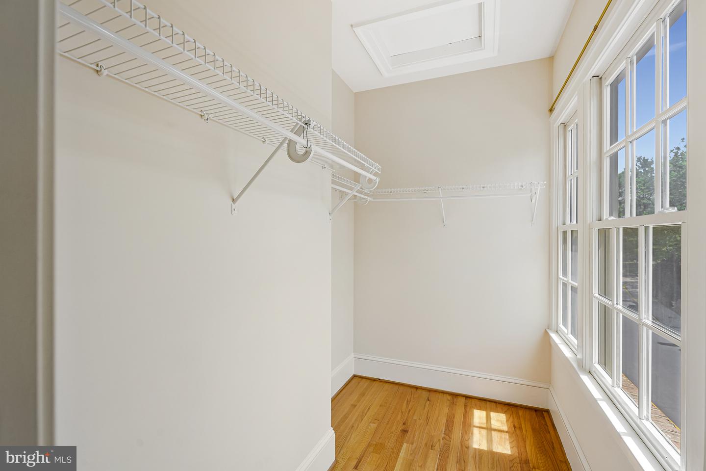 1445 HARVEST CROSSING DR, MCLEAN, Virginia 22101, 4 Bedrooms Bedrooms, ,5 BathroomsBathrooms,Residential,For sale,1445 HARVEST CROSSING DR,VAFX2235048 MLS # VAFX2235048