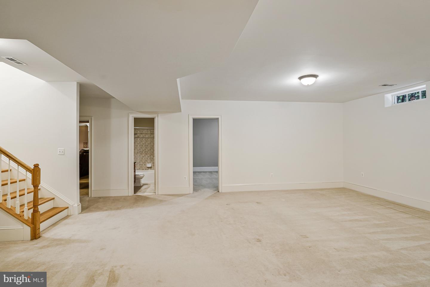 1445 HARVEST CROSSING DR, MCLEAN, Virginia 22101, 4 Bedrooms Bedrooms, ,5 BathroomsBathrooms,Residential,For sale,1445 HARVEST CROSSING DR,VAFX2235048 MLS # VAFX2235048