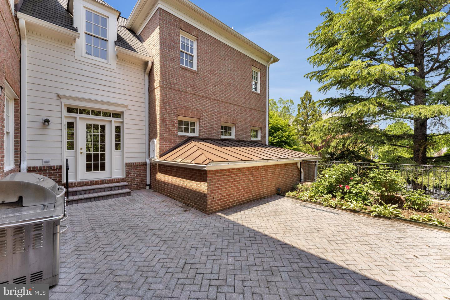 1445 HARVEST CROSSING DR, MCLEAN, Virginia 22101, 4 Bedrooms Bedrooms, ,5 BathroomsBathrooms,Residential,For sale,1445 HARVEST CROSSING DR,VAFX2235048 MLS # VAFX2235048