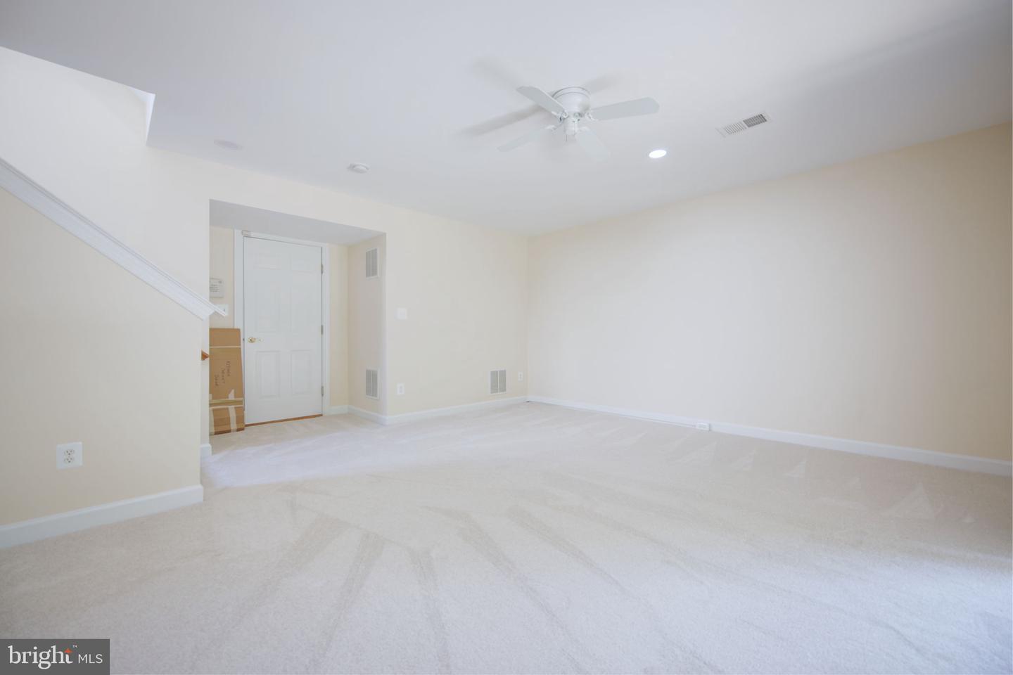 15648 AVOCET LOOP, WOODBRIDGE, Virginia 22191, 3 Bedrooms Bedrooms, ,3 BathroomsBathrooms,Residential,For sale,15648 AVOCET LOOP,VAPW2092324 MLS # VAPW2092324