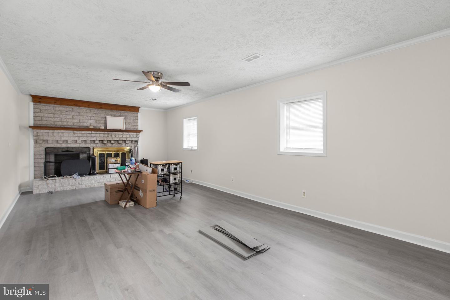 415 COOPER ST, SPOTSYLVANIA, Virginia 22551, 5 Bedrooms Bedrooms, ,3 BathroomsBathrooms,Residential,For sale,415 COOPER ST,VASP2032392 MLS # VASP2032392