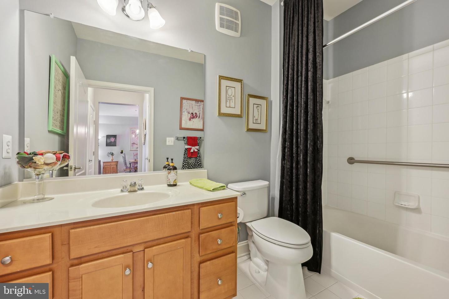 9200 CHARLESTON DR #408, MANASSAS, Virginia 20110, 2 Bedrooms Bedrooms, ,2 BathroomsBathrooms,Residential,For sale,9200 CHARLESTON DR #408,VAMN2008176 MLS # VAMN2008176