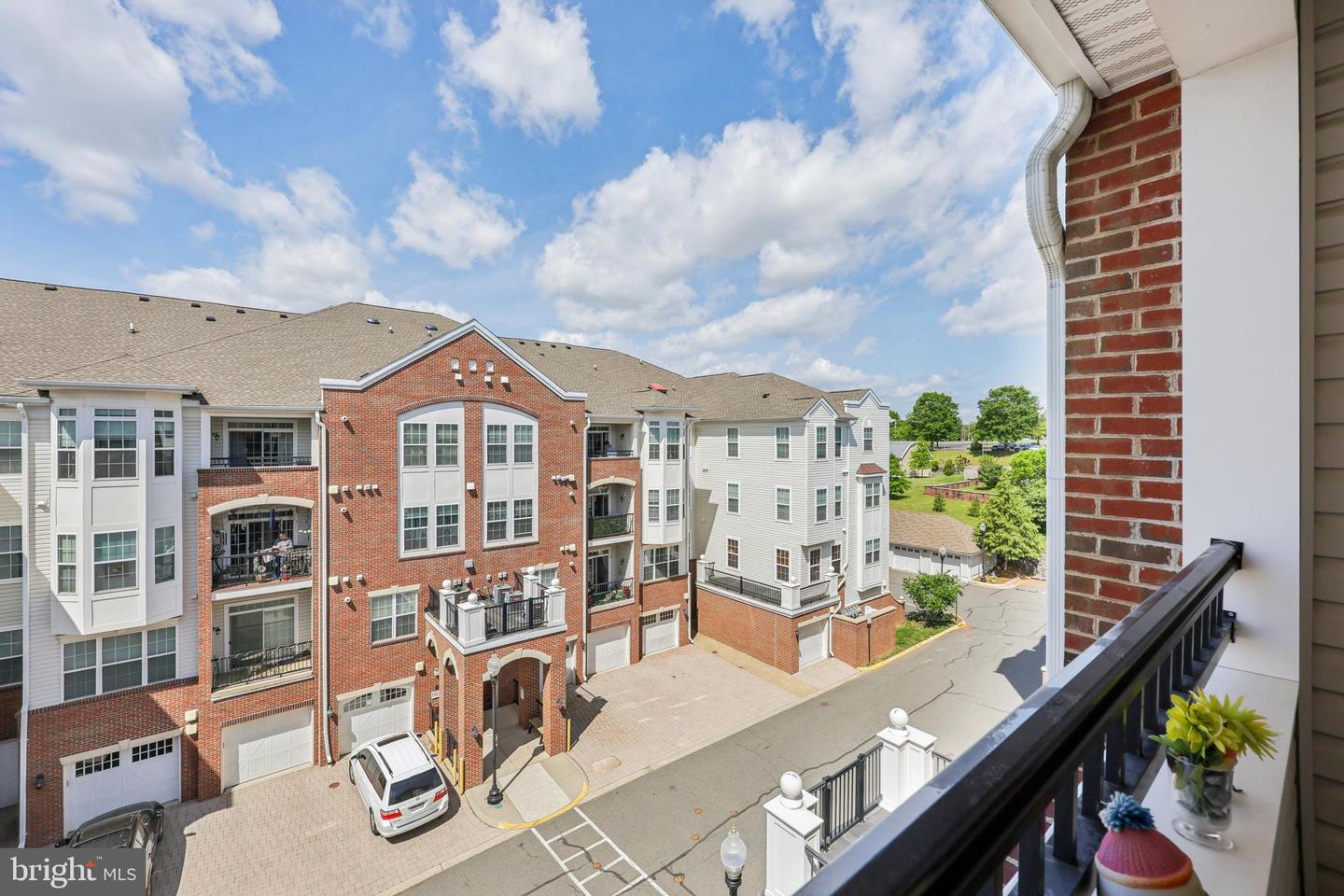 9200 CHARLESTON DR #408, MANASSAS, Virginia 20110, 2 Bedrooms Bedrooms, ,2 BathroomsBathrooms,Residential,For sale,9200 CHARLESTON DR #408,VAMN2008176 MLS # VAMN2008176