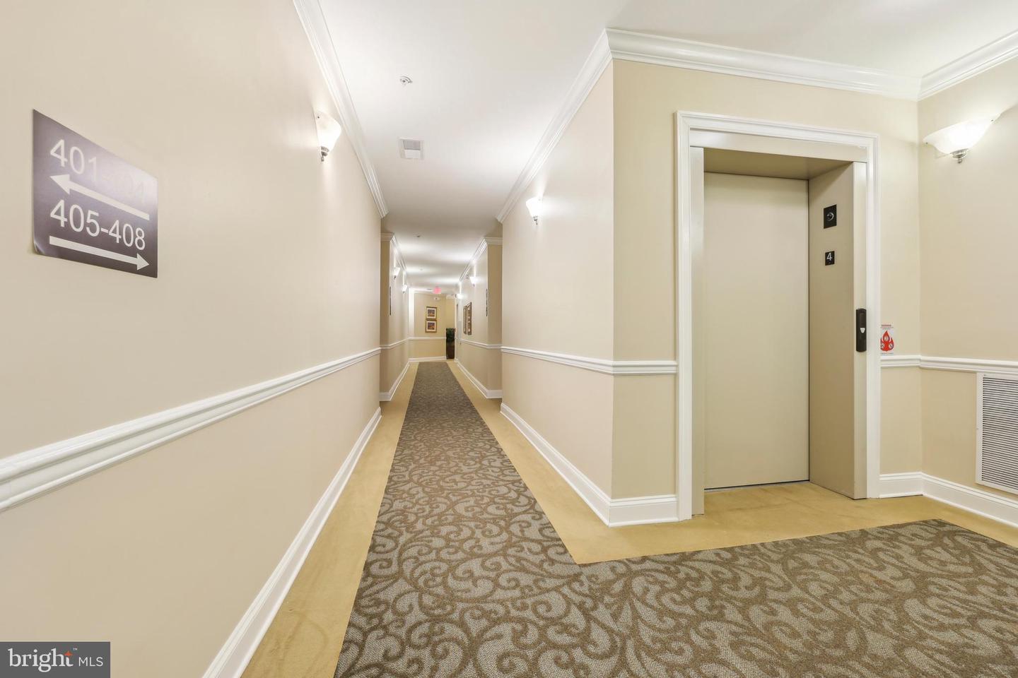 9200 CHARLESTON DR #408, MANASSAS, Virginia 20110, 2 Bedrooms Bedrooms, ,2 BathroomsBathrooms,Residential,For sale,9200 CHARLESTON DR #408,VAMN2008176 MLS # VAMN2008176