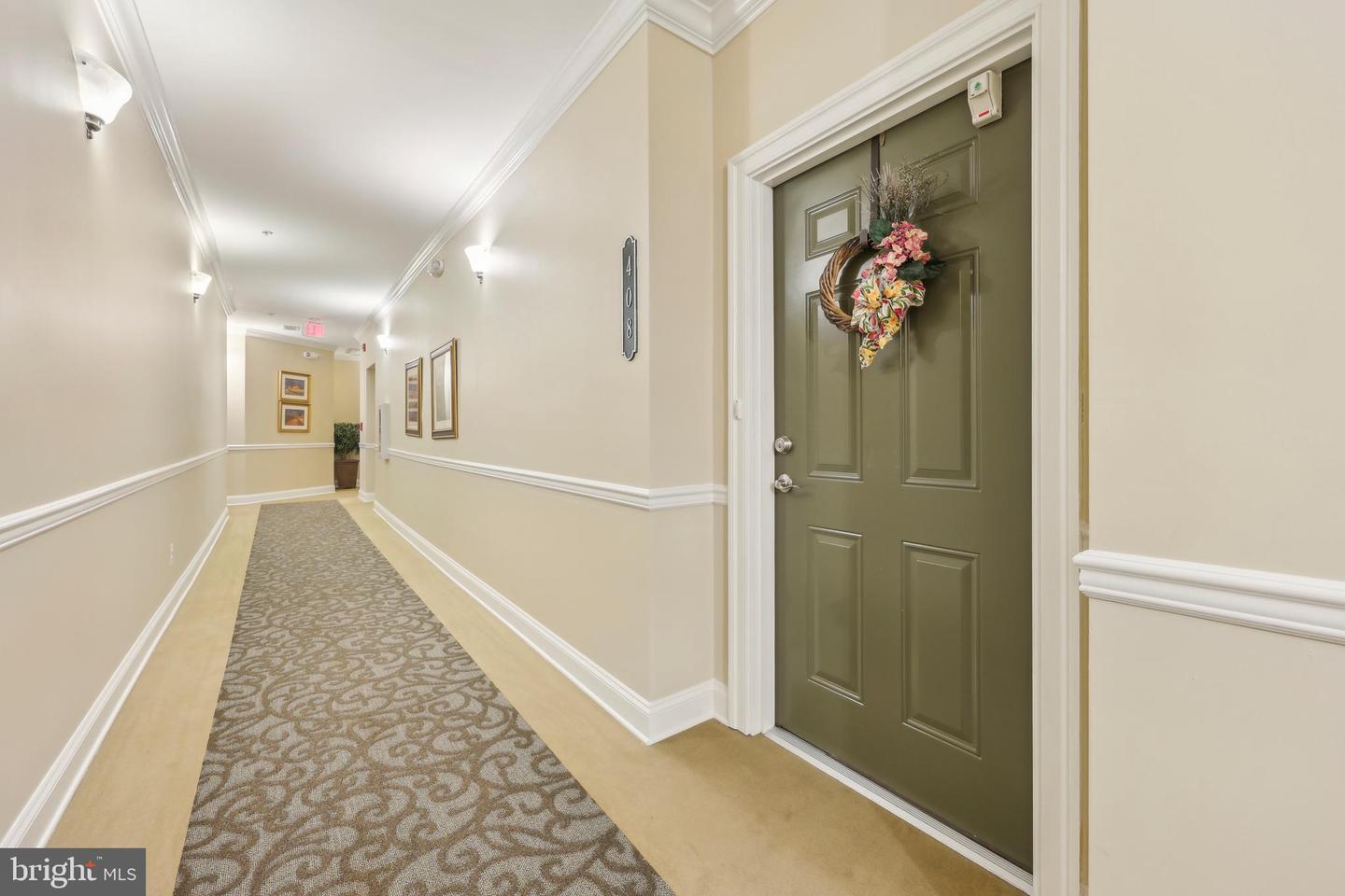 9200 CHARLESTON DR #408, MANASSAS, Virginia 20110, 2 Bedrooms Bedrooms, ,2 BathroomsBathrooms,Residential,For sale,9200 CHARLESTON DR #408,VAMN2008176 MLS # VAMN2008176