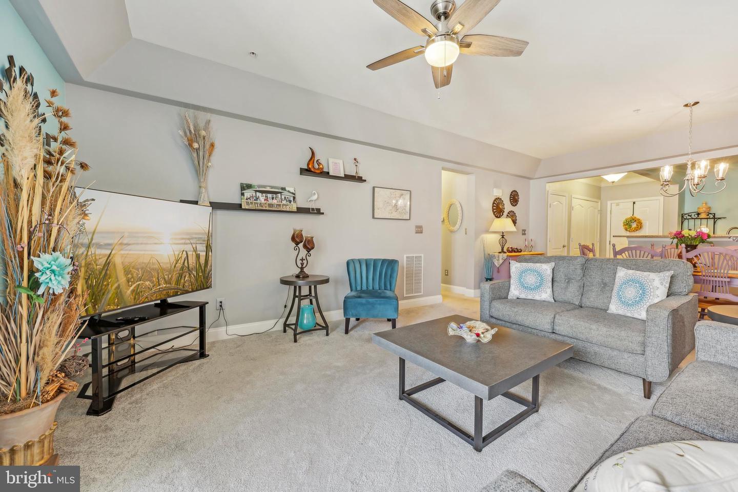9200 CHARLESTON DR #408, MANASSAS, Virginia 20110, 2 Bedrooms Bedrooms, ,2 BathroomsBathrooms,Residential,For sale,9200 CHARLESTON DR #408,VAMN2008176 MLS # VAMN2008176