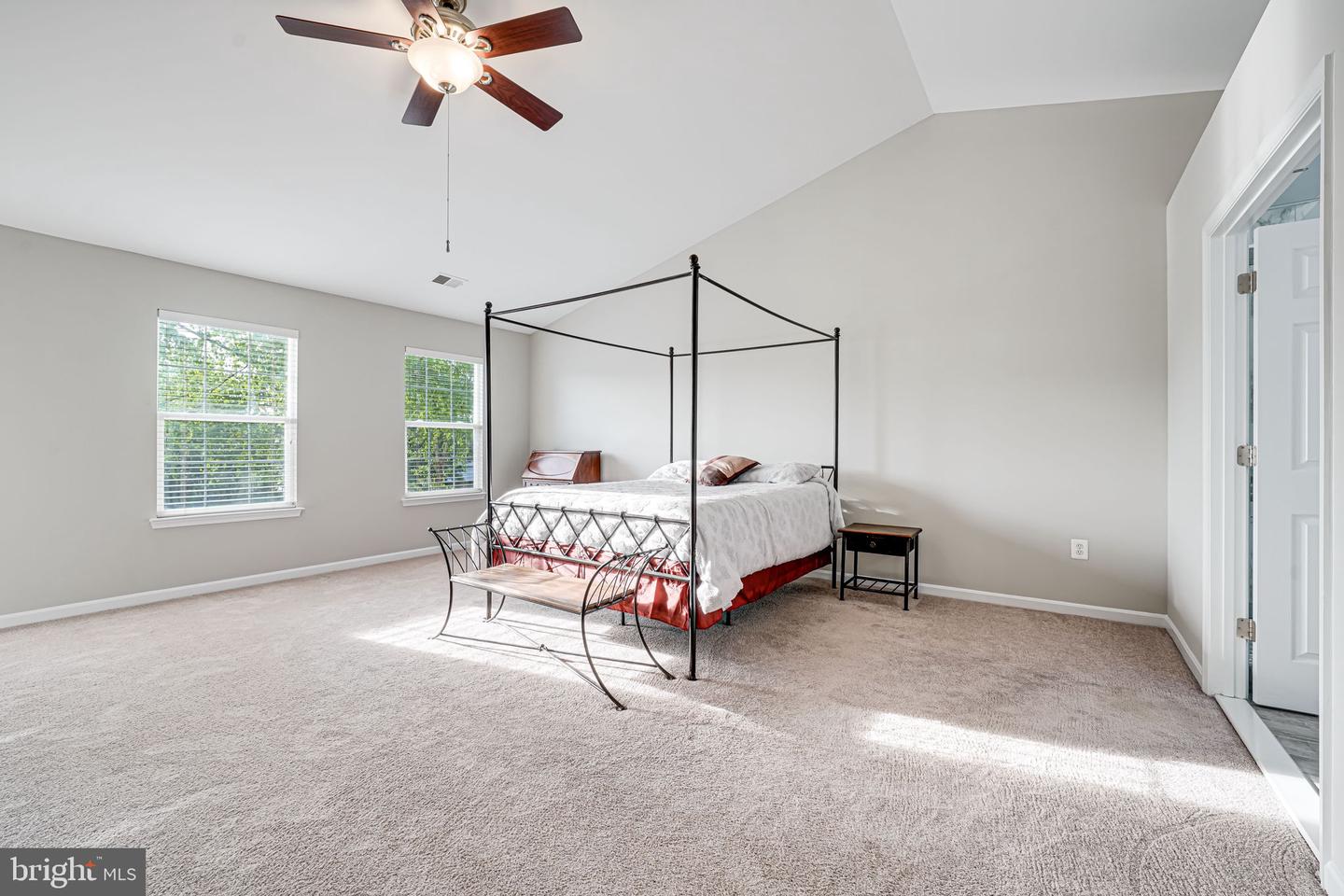 8623 AIRWICK LN, BRISTOW, Virginia 20136, 5 Bedrooms Bedrooms, ,3 BathroomsBathrooms,Residential,For sale,8623 AIRWICK LN,VAPW2092510 MLS # VAPW2092510