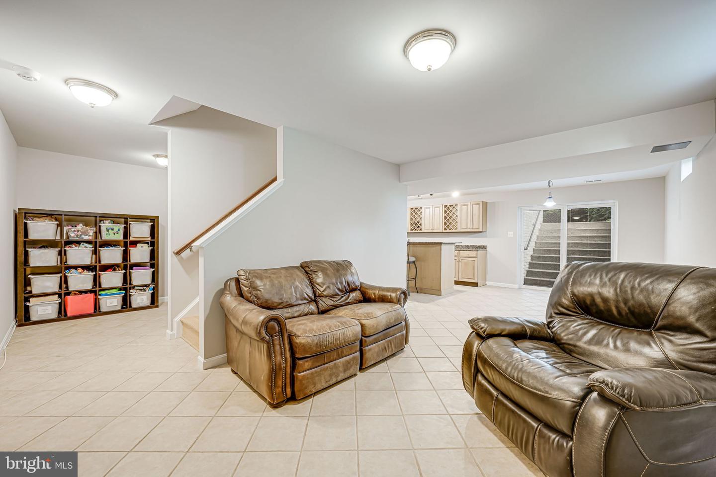 8623 AIRWICK LN, BRISTOW, Virginia 20136, 5 Bedrooms Bedrooms, ,3 BathroomsBathrooms,Residential,For sale,8623 AIRWICK LN,VAPW2092510 MLS # VAPW2092510
