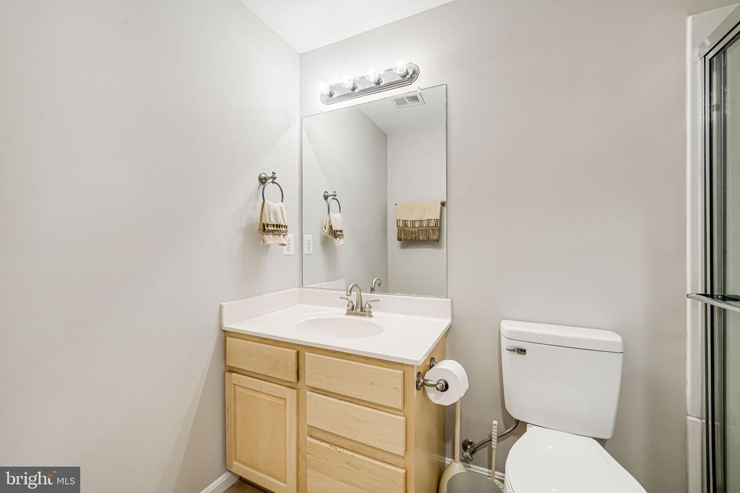 8623 AIRWICK LN, BRISTOW, Virginia 20136, 5 Bedrooms Bedrooms, ,3 BathroomsBathrooms,Residential,For sale,8623 AIRWICK LN,VAPW2092510 MLS # VAPW2092510