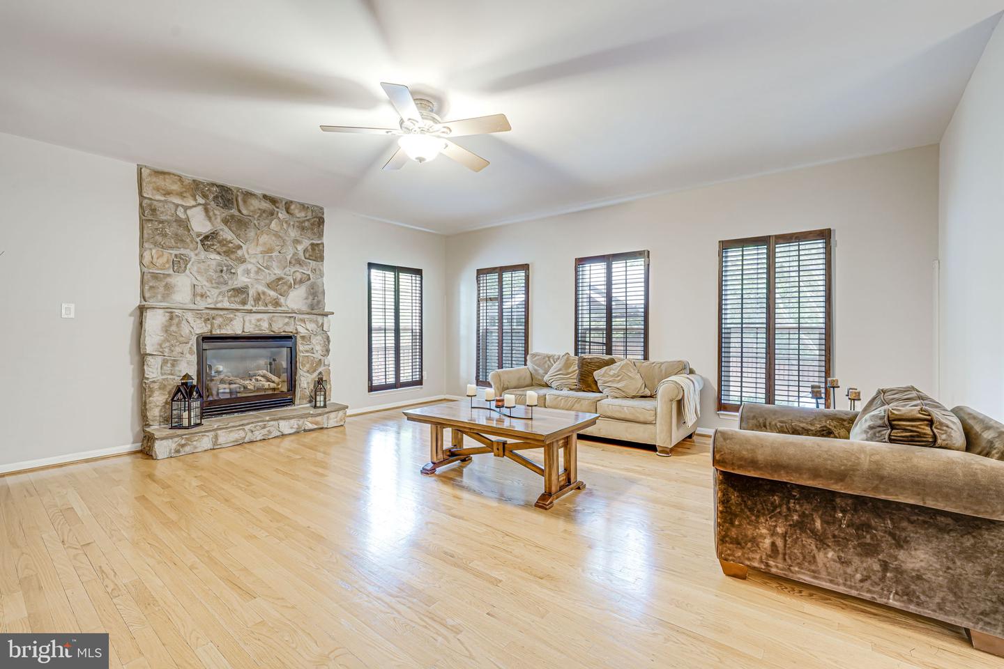 8623 AIRWICK LN, BRISTOW, Virginia 20136, 5 Bedrooms Bedrooms, ,3 BathroomsBathrooms,Residential,For sale,8623 AIRWICK LN,VAPW2092510 MLS # VAPW2092510