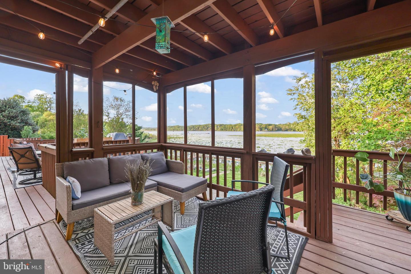 18505 CABIN RD, TRIANGLE, Virginia 22172, 5 Bedrooms Bedrooms, ,3 BathroomsBathrooms,Residential,For sale,18505 CABIN RD,VAPW2092514 MLS # VAPW2092514