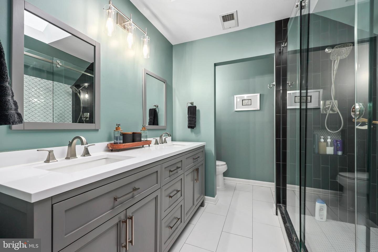 18505 CABIN RD, TRIANGLE, Virginia 22172, 5 Bedrooms Bedrooms, ,3 BathroomsBathrooms,Residential,For sale,18505 CABIN RD,VAPW2092514 MLS # VAPW2092514