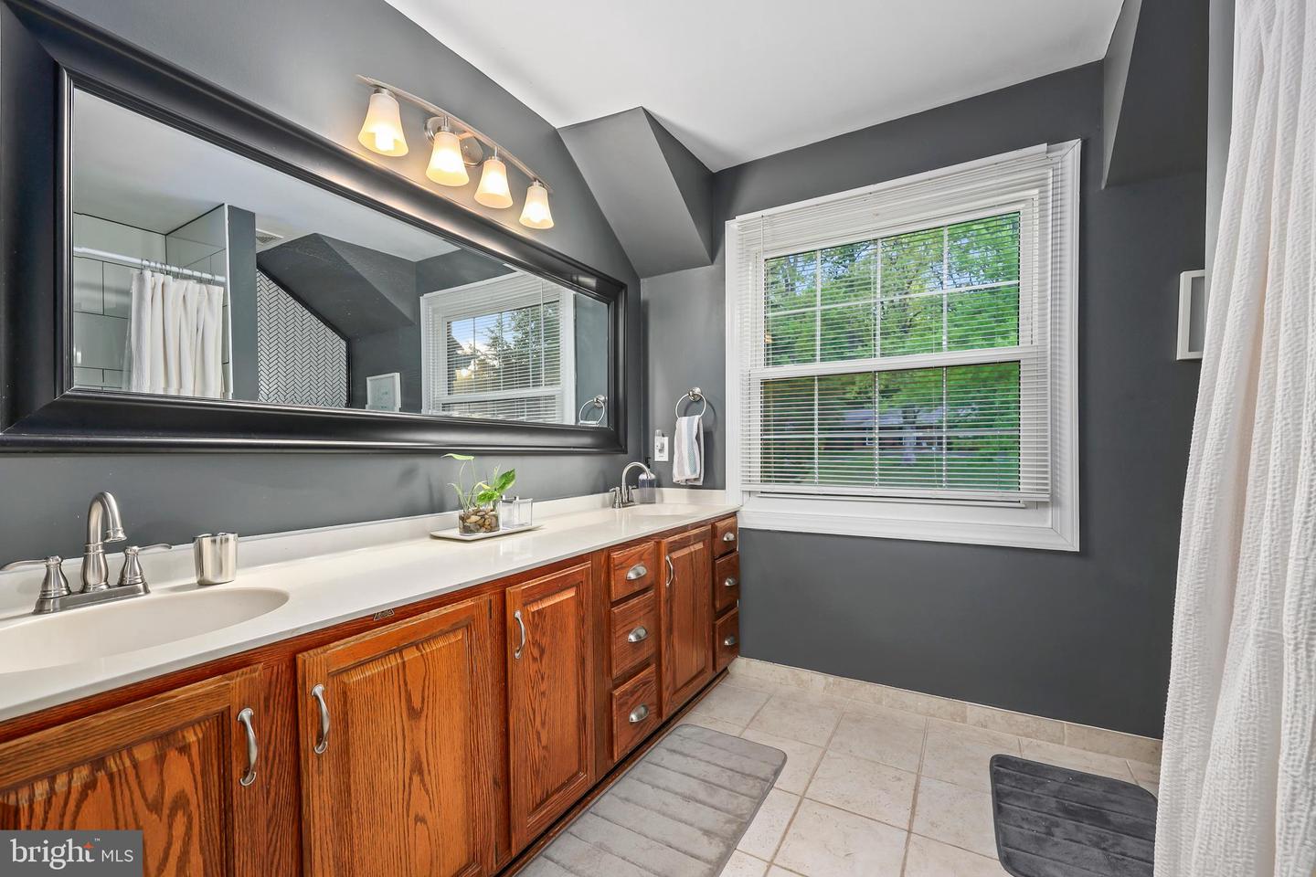 18505 CABIN RD, TRIANGLE, Virginia 22172, 5 Bedrooms Bedrooms, ,3 BathroomsBathrooms,Residential,For sale,18505 CABIN RD,VAPW2092514 MLS # VAPW2092514