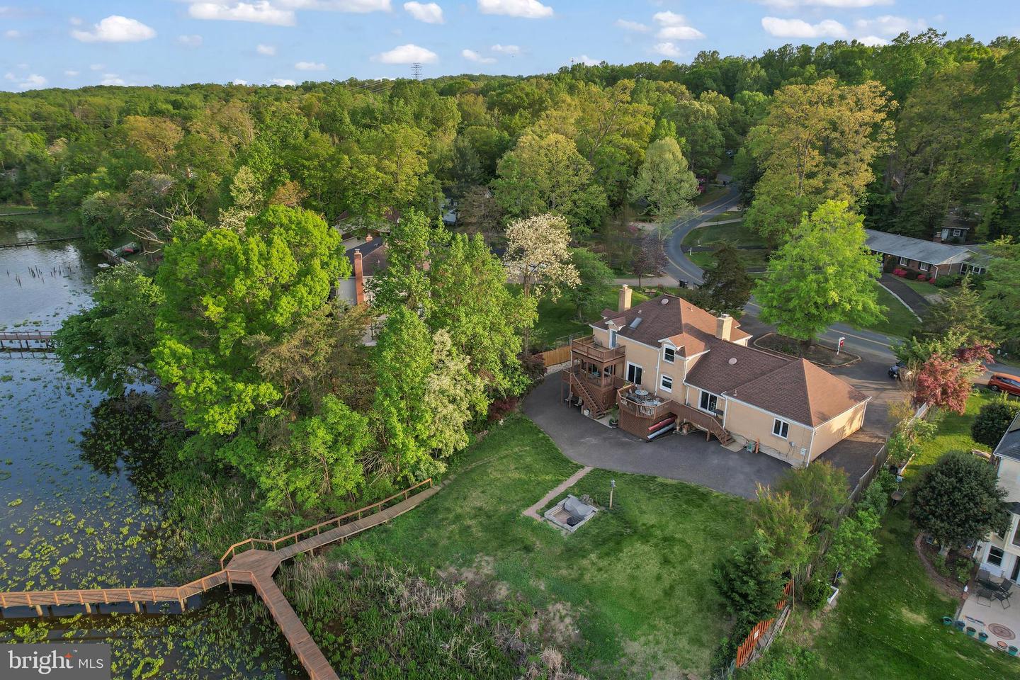 18505 CABIN RD, TRIANGLE, Virginia 22172, 5 Bedrooms Bedrooms, ,3 BathroomsBathrooms,Residential,For sale,18505 CABIN RD,VAPW2092514 MLS # VAPW2092514