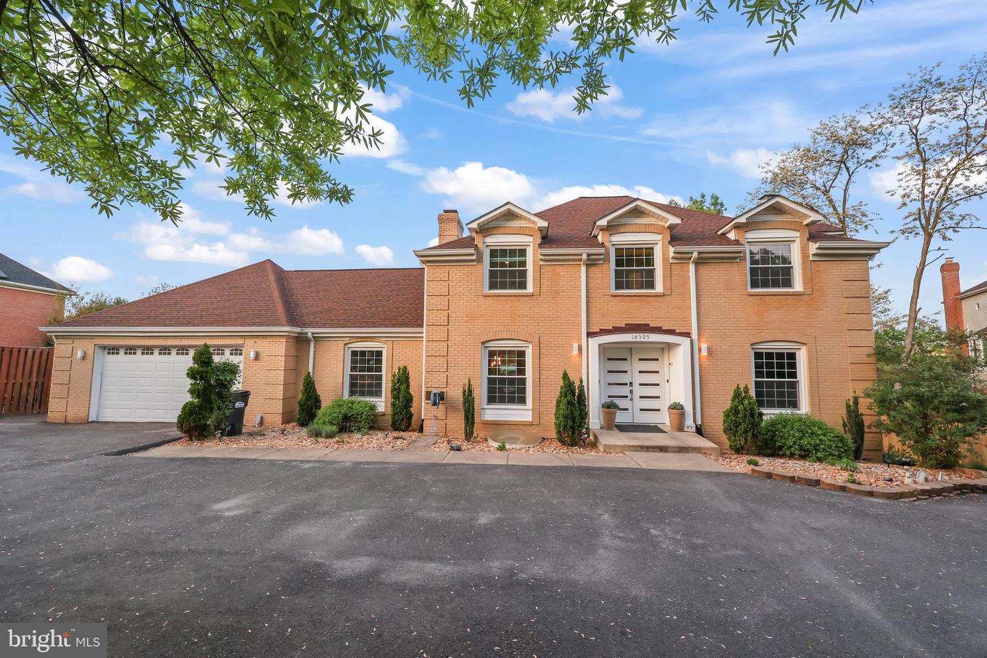 18505 CABIN RD, TRIANGLE, Virginia 22172, 5 Bedrooms Bedrooms, ,3 BathroomsBathrooms,Residential,For sale,18505 CABIN RD,VAPW2092514 MLS # VAPW2092514