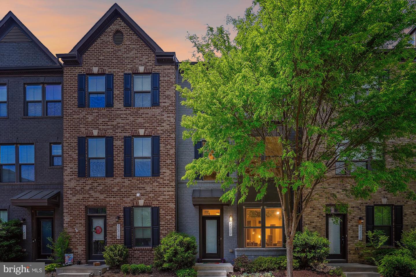 22317 SEABRING TER, ASHBURN, Virginia 20148, 4 Bedrooms Bedrooms, ,3 BathroomsBathrooms,Residential,For sale,22317 SEABRING TER,VALO2094334 MLS # VALO2094334