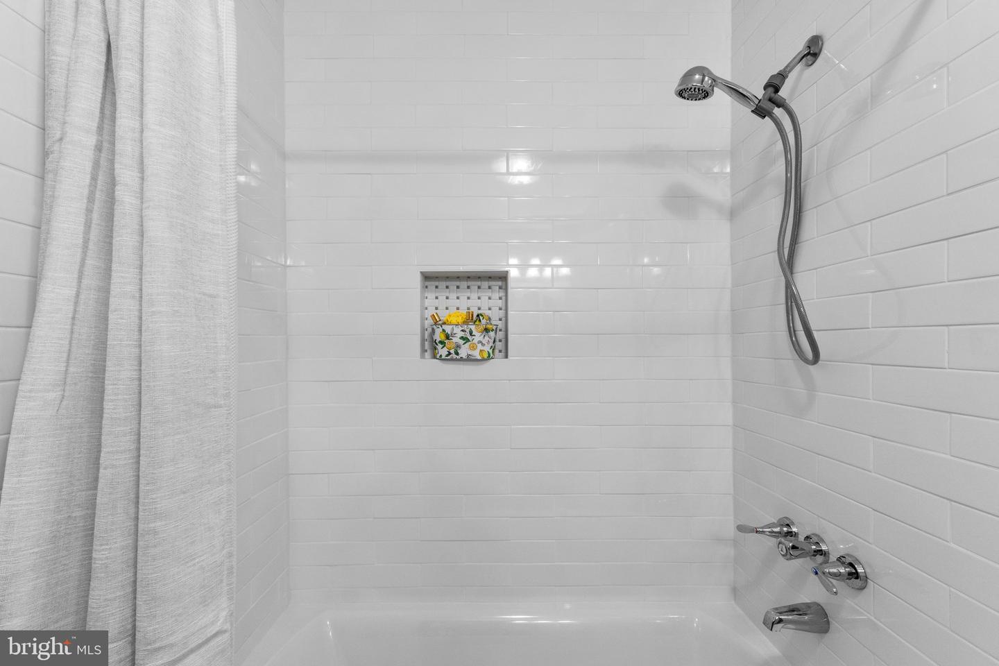4363 SNOW HILL DR, GAINESVILLE, Virginia 20155, 3 Bedrooms Bedrooms, ,2 BathroomsBathrooms,Residential,For sale,4363 SNOW HILL DR,VAPW2092474 MLS # VAPW2092474