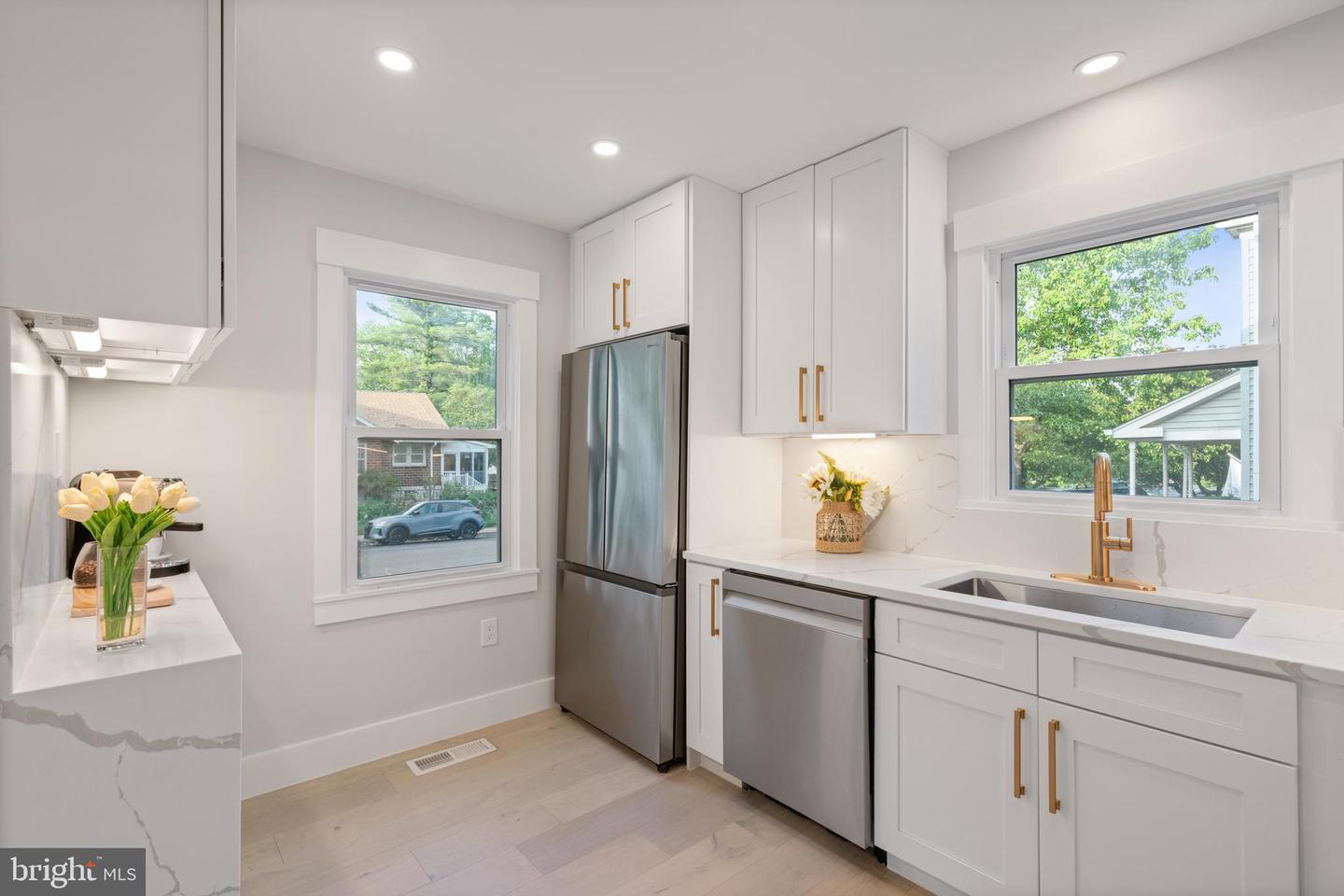 3838 13TH ST N, ARLINGTON, Virginia 22201, 3 Bedrooms Bedrooms, ,2 BathroomsBathrooms,Residential,For sale,3838 13TH ST N,VAAR2056298 MLS # VAAR2056298